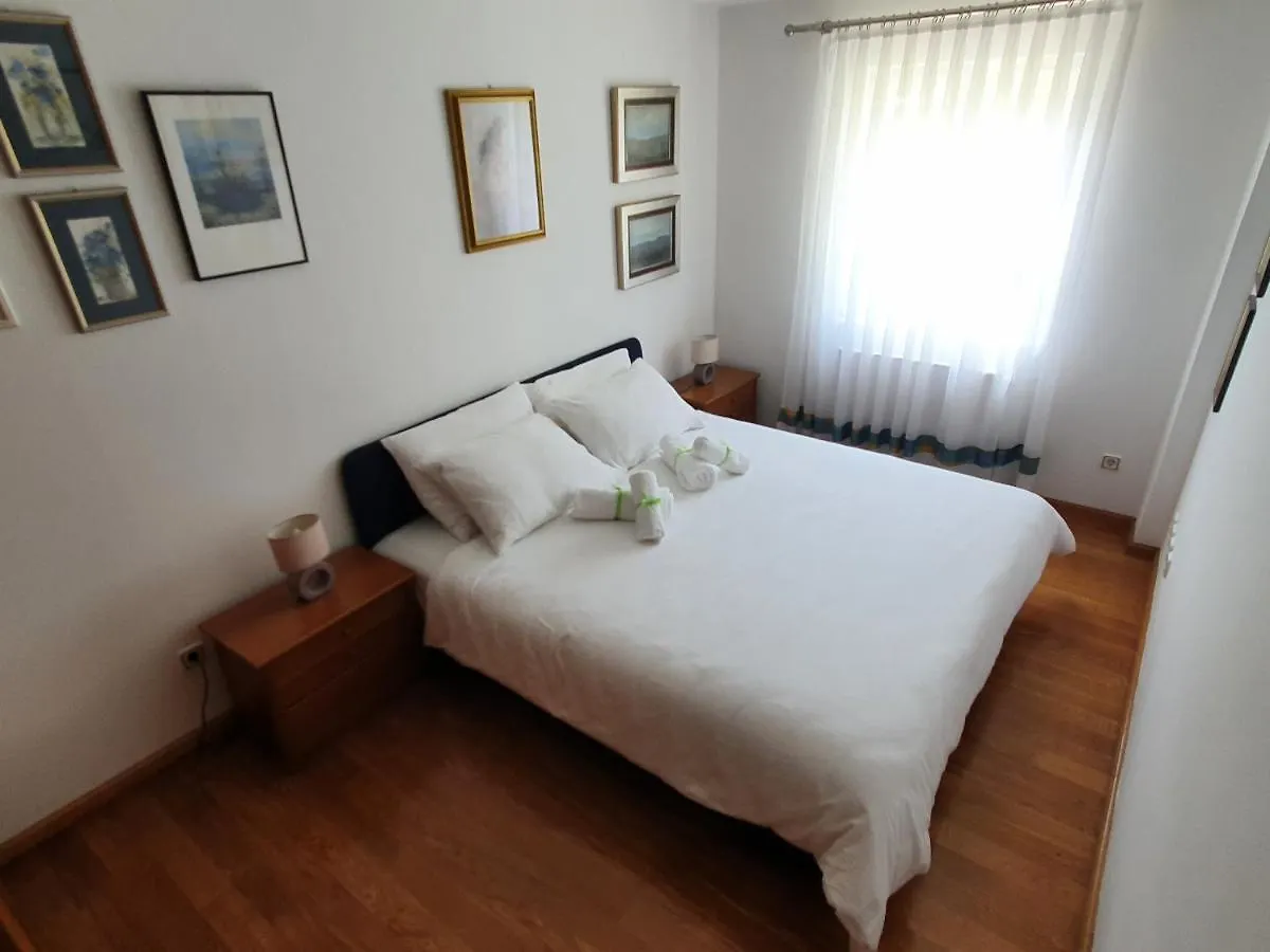 Villa Red Rose Njivice Apartment