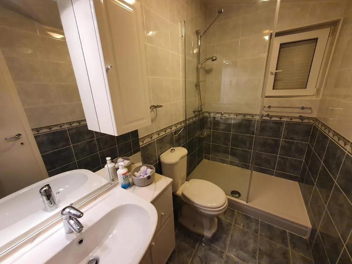 Apartment Villa Red Rose Njivice