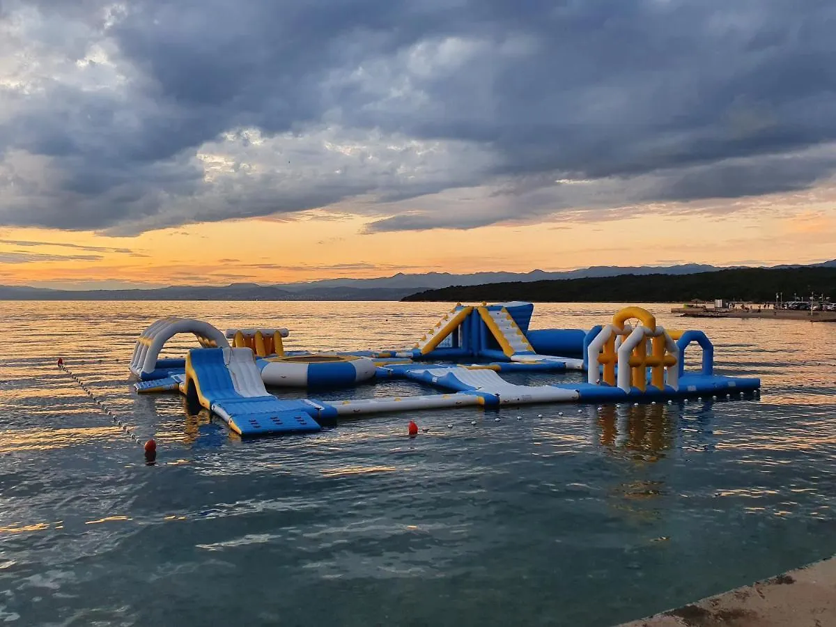 Villa Red Rose Njivice Croatia