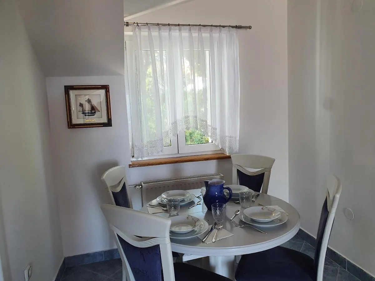 Villa Red Rose Njivice Croatia